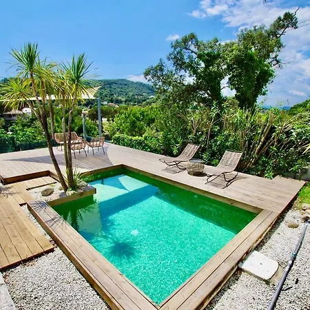 Cinta: Luxurious 6-person With Private Pool And Bbq Villa *