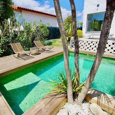 Cinta: Luxurious 6-person With Private Pool And Bbq Villa Massanet De La Selva