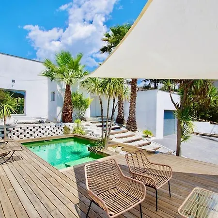 Cinta: Luxurious 6-person With Private Pool And Bbq *