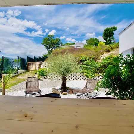 Cinta: Luxurious 6-person With Private Pool And Bbq Villa Massanet De La Selva