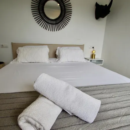 Villa Cinta: Luxurious 6-person With Private Pool And Bbq