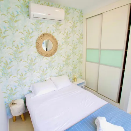 Cinta: Luxurious 6-person With Private Pool And Bbq Villa *